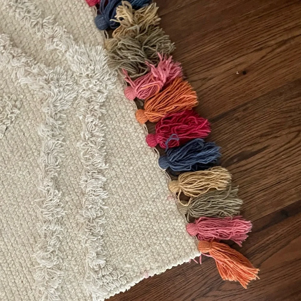 Pier 1 boho multicolor fringe sequin tassel area throw rug Size 23” X 40”